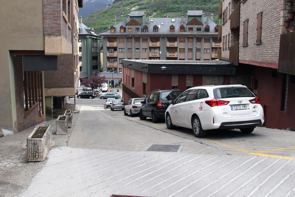 Apartamentos Sapporo III Vielha Zewnętrze zdjęcie